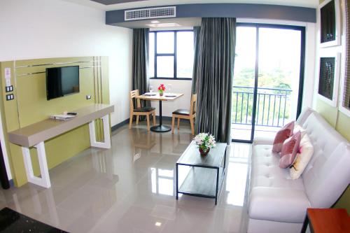 ラックハナ プールサイド リゾート16