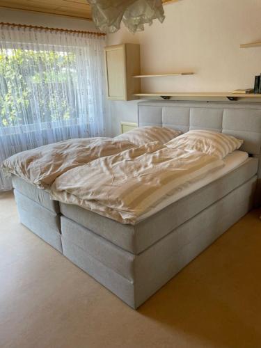 Ferienwohnung mit Terrasse bei Nürnberg (Ferienwohnung mit Terrasse bei Nurnberg) in Happurg Ferienwohnung mit Terrasse bei Nürnberg (Ferienwohnung mit Terrasse bei Nurnberg) in Happurg