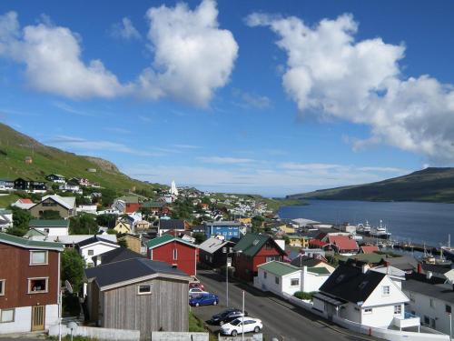 Det lille gule hus in Trongisvágur Det lille gule hus in Trongisvágur