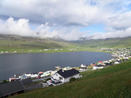 Det lille gule hus in Trongisvágur Det lille gule hus in Trongisvágur