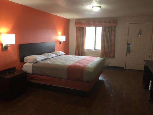 Motel 6 Waco, TX in Beverly Hills Motel 6 Waco, TX in Beverly Hills