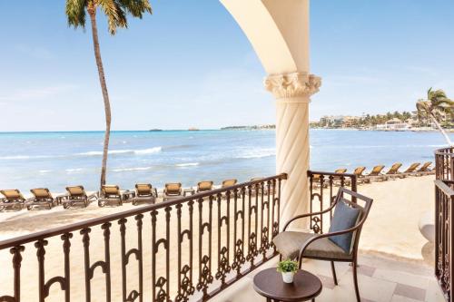 Balcony/terrace, Wyndham Alltra Playa del Carmen Adults Only All Inclusive in Playa Del Carmen Balcony/terrace, Wyndham Alltra Playa del Carmen Adults Only All Inclusive in Playa Del Carmen