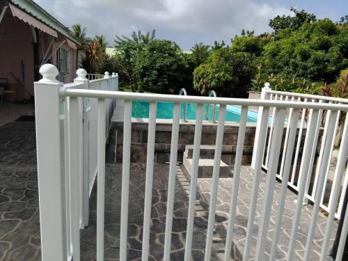 Vue extérieure, Villa élégante à Capesterre-Belle-Eau avec piscine privée (Villa elegante a Capesterre-Belle-Eau avec piscine privee) in Capesterre Belle Eau Vue extérieure, Villa élégante à Capesterre-Belle-Eau avec piscine privée (Villa elegante a Capesterre-Belle-Eau avec piscine privee) in Capesterre Belle Eau