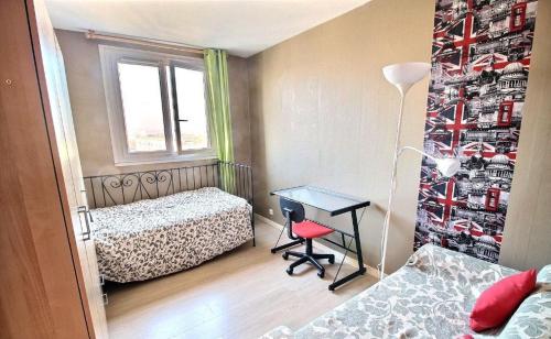 Bed, Room confortable next to the Olympic venues in Villeneuve-la-Garenne Bed, Room confortable next to the Olympic venues in Villeneuve-la-Garenne