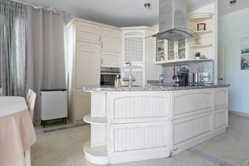 La Mairena VILLA in Cala Golf La Mairena VILLA in Cala Golf