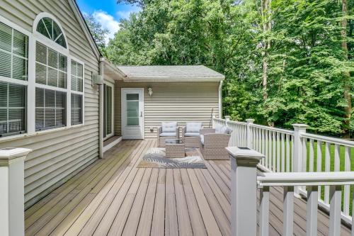 Family-Friendly Home with Grill 15 Mi to Baltimore! in 馬里蘭奧因斯米爾斯 (MD) Family-Friendly Home with Grill 15 Mi to Baltimore! in 馬里蘭奧因斯米爾斯 (MD)