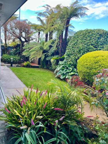 Room in prime location house with spa and sauna