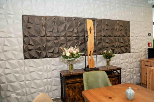 Restaurante, Central Hotel & Lounge Adult Only in Goslar City Center Restaurante, Central Hotel & Lounge Adult Only in Goslar City Center