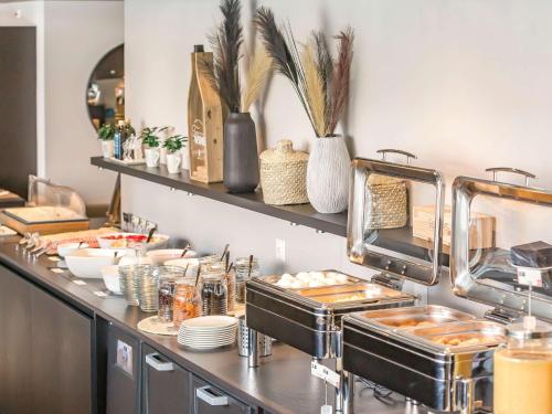 Food and beverages, Ibis Budget Lugano Paradiso in Lugano Food and beverages, Ibis Budget Lugano Paradiso in Lugano