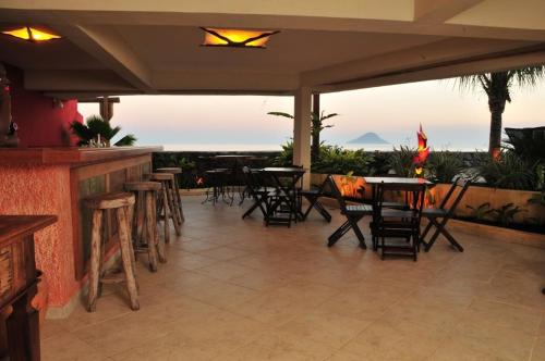 Bar/Lounge, Juquehy La Plage Hotel in São Sebastiao (São Paulo) Bar/Lounge, Juquehy La Plage Hotel in São Sebastiao (São Paulo)