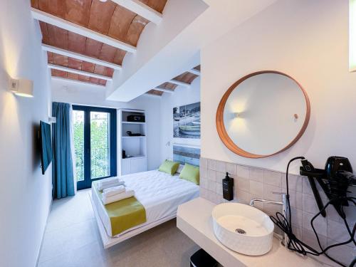 Hotel Boutique Es Blau in Cadaques Hotel Boutique Es Blau in Cadaques