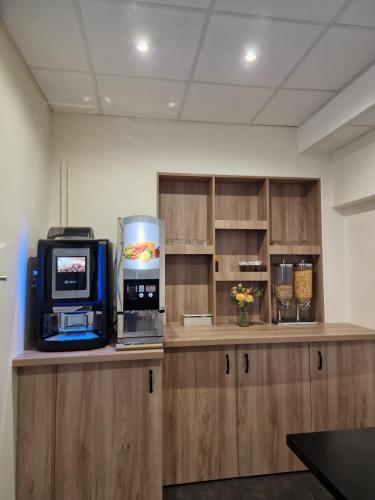 Food and beverages, Hotel D'Anjou in Levallois-Perret Food and beverages, Hotel D'Anjou in Levallois-Perret