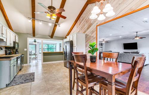 Spacious Micanopy Farmhouse with Luxurious Pool! in Micanopy (FL) Spacious Micanopy Farmhouse with Luxurious Pool! in Micanopy (FL)