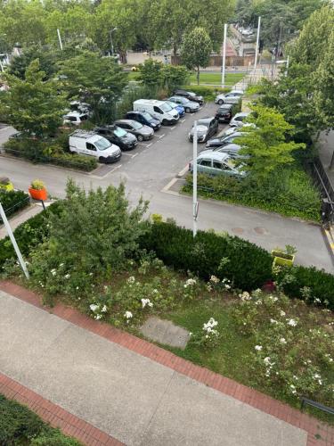 View, Jardins de La Noue in Villeneuve-la-Garenne View, Jardins de La Noue in Villeneuve-la-Garenne