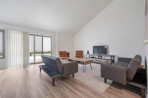 Elm Mountain View Fire pit, quiet and more in Crestcenta Valley Elm Mountain View Fire pit, quiet and more in Crestcenta Valley