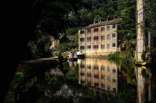 Luxury Hebden Bridge apartment with river views in Hebden Bridge Luxury Hebden Bridge apartment with river views in Hebden Bridge