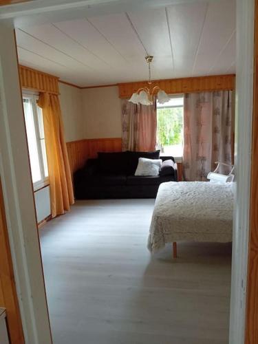 Tilava yksio suurella puutarhalla in Hankasalmi Tilava yksio suurella puutarhalla in Hankasalmi