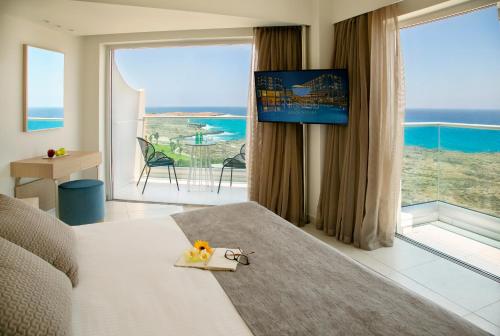 NissiBlu Beach Resort in Агия Напа NissiBlu Beach Resort in Агия Напа