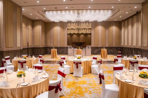 Novotel Kolkata Hotel & Residences - An AccorHotels Brand in Kolkata Novotel Kolkata Hotel & Residences - An AccorHotels Brand in Kolkata