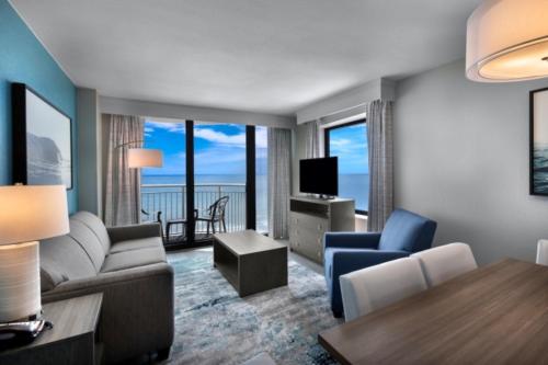 Breakers Resort Hotel in מירטל ביץ'(אס סי) Breakers Resort Hotel in מירטל ביץ'(אס סי)