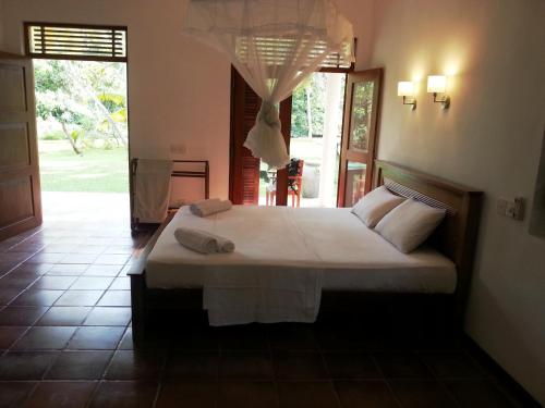 This photo about Hettimulla River House shared on HyHotel.com