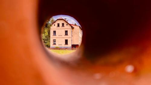 A szálláshely kívülről, Chata Plechovka in Prysk A szálláshely kívülről, Chata Plechovka in Prysk