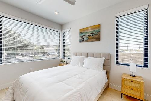 The Isabelle's - Unit A