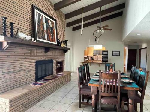The Team Ropers Ranch House in Wickenburg (AZ) The Team Ropers Ranch House in Wickenburg (AZ)