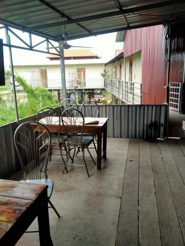 Natural bungalows in Kampong Cham Natural bungalows in Kampong Cham