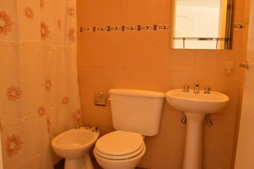 This photo about Faro del Parque shared on HyHotel.com