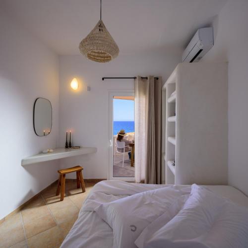 Santorini C Villa in Exo Gialos Thiras Santorini C Villa in Exo Gialos Thiras