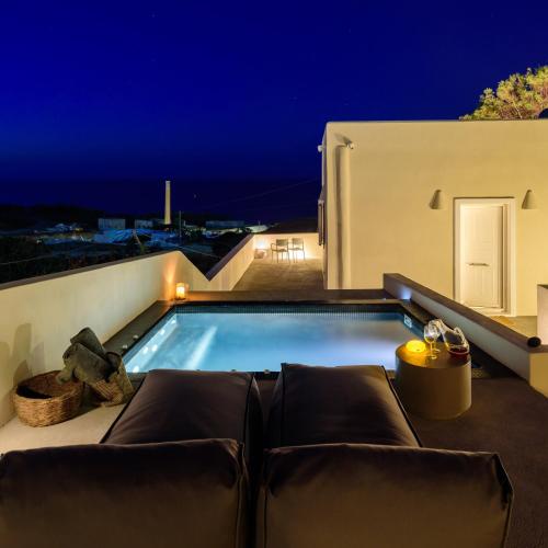 Santorini C Villa in Exo Gialos Thiras Santorini C Villa in Exo Gialos Thiras