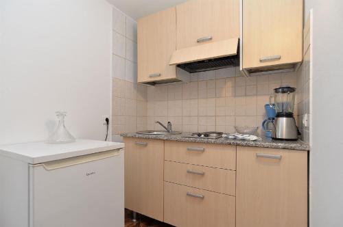 Ferienwohnung für 3 Personen ca 30 qm in Galižana, Istrien Istrische Riviera (Ferienwohnung fur 3 Personen ca 30 qm in Galizana, Istrien Istrische Riviera) in Galižana Ferienwohnung für 3 Personen ca 30 qm in Galižana, Istrien Istrische Riviera (Ferienwohnung fur 3 Personen ca 30 qm in Galizana, Istrien Istrische Riviera) in Galižana