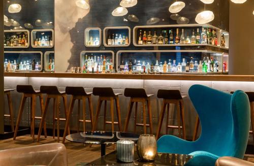 Motel One Frankfurt Airport - image 4