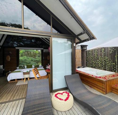 Balcony/terrace, Glamping Villas del Llano in La Palmera Balcony/terrace, Glamping Villas del Llano in La Palmera