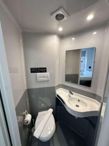 Cosy Budget En-suites, Optional Kitchen, Liverpool in Edge Hill Cosy Budget En-suites, Optional Kitchen, Liverpool in Edge Hill