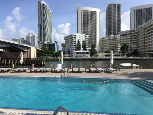 BeachWalk Condo with Beach Club 1bed 1bath