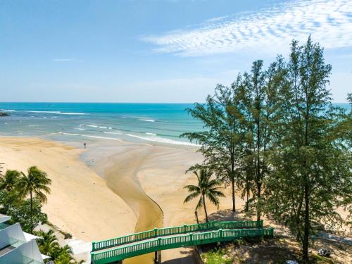 Catnip Seaside Hotel & Cafe in Камала Catnip Seaside Hotel & Cafe in Камала