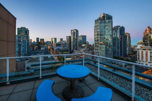 View, Grand Park Hotel & Suites Downtown Vancouver Ascend Htl in Vancouver (BC) View, Grand Park Hotel & Suites Downtown Vancouver Ascend Htl in Vancouver (BC)