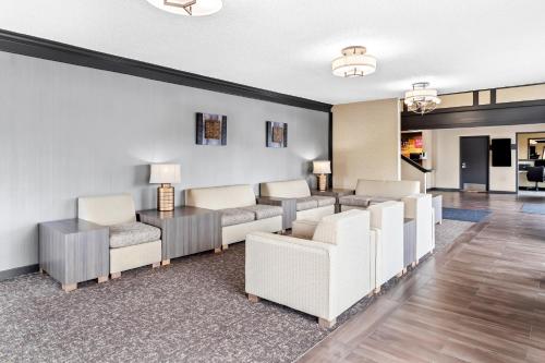 Előcsarnok, Red Lion Hotel Portland Airport in Északkelet-Portland Előcsarnok, Red Lion Hotel Portland Airport in Északkelet-Portland