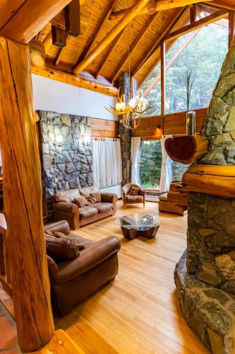 Garden, Amazing 4 Bedroom Chalet Villa Traful VT1 by Apartments Bariloche in Villa Traful Garden, Amazing 4 Bedroom Chalet Villa Traful VT1 by Apartments Bariloche in Villa Traful