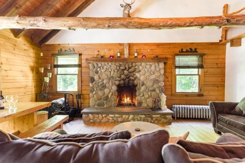 Roscoe Retreat in รอสโค(นิวยอร์ก) Roscoe Retreat in รอสโค(นิวยอร์ก)