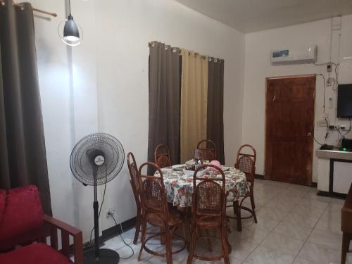 Shared lounge/TV area, MARI-GOLD Travelers Inn in Midsayap Shared lounge/TV area, MARI-GOLD Travelers Inn in Midsayap
