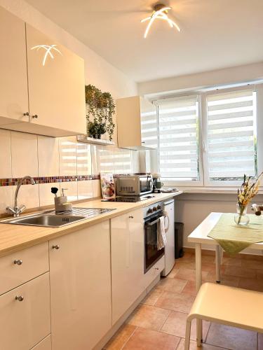 Konyha, Wohnung in Monheim am Rhein in Monheim am Rhein Konyha, Wohnung in Monheim am Rhein in Monheim am Rhein