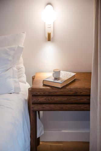 Seaside 9 - Modern Studio with Balcony and Ocean View