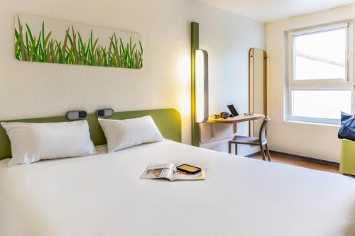 سرير, ibis budget Compiègne Centre-Ville (ibis budget Compiegne Centre-Ville) in Compiegne City Center سرير, ibis budget Compiègne Centre-Ville (ibis budget Compiegne Centre-Ville) in Compiegne City Center