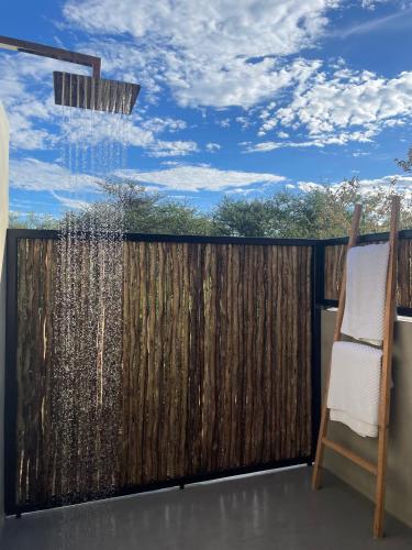 Ducha, Olienhoff Guesthouse and Rest Camp in Otavi Ducha, Olienhoff Guesthouse and Rest Camp in Otavi
