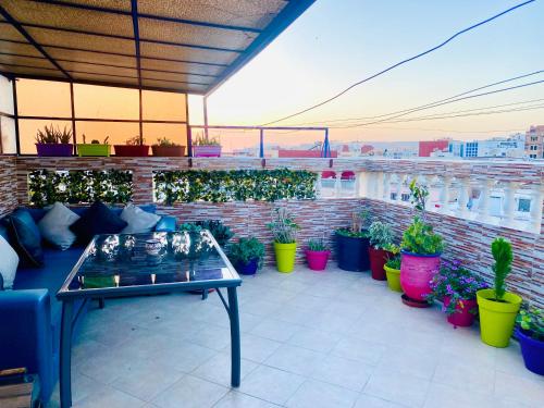발코니/테라스, Superbe appartement Appartement Au centre ville internet Fibre, canal plus, chaînes internationales (Superbe appartement Appartement Au centre ville internet Fibre, canal plus, chaines internationales) in 엘 마시라 발코니/테라스, Superbe appartement Appartement Au centre ville internet Fibre, canal plus, chaînes internationales (Superbe appartement Appartement Au centre ville internet Fibre, canal plus, chaines internationales) in 엘 마시라