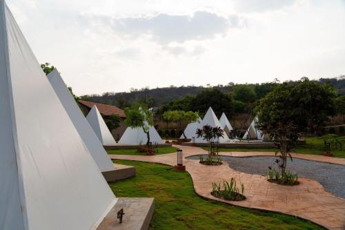 Ravishing Retreat Resort in Kumbalgodu Ravishing Retreat Resort in Kumbalgodu