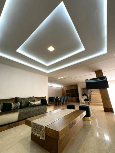 Somptueuse & Luxueuse Villa 5 étoiles (Somptueuse & Luxueuse Villa 5 etoiles) in 틸리아 Somptueuse & Luxueuse Villa 5 étoiles (Somptueuse & Luxueuse Villa 5 etoiles) in 틸리아